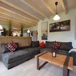 Grandeur With Sauna & Jacuzzi In Durbuy