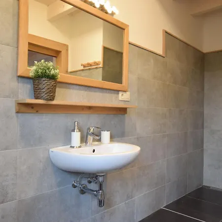 Grandeur With Sauna Jacuzzi In * دربي