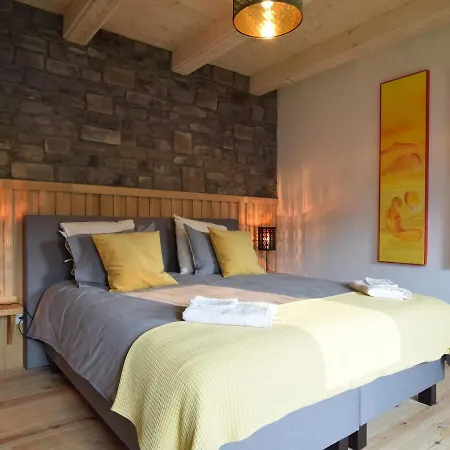 فيلة Grandeur With Sauna Jacuzzi In دربي