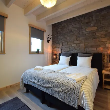 Grandeur With Sauna & Jacuzzi In Villa Durbuy