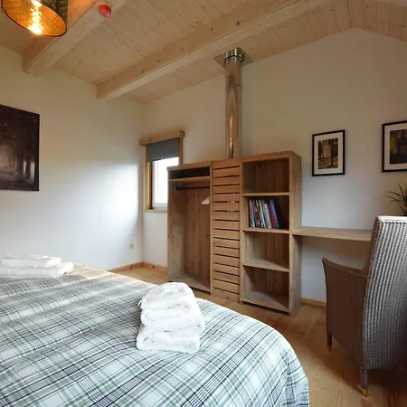 Grandeur With Sauna & Jacuzzi In Willa Durbuy