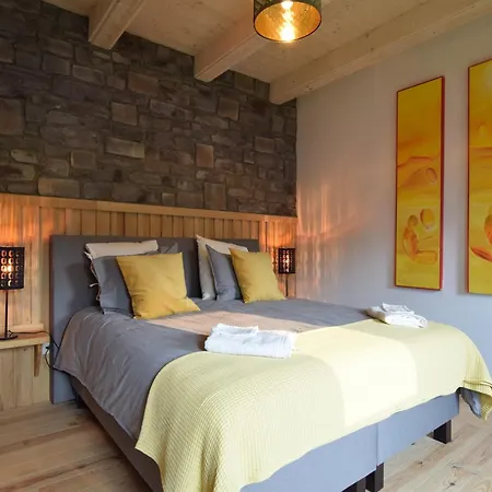 Villa Grandeur With Sauna & Jacuzzi In