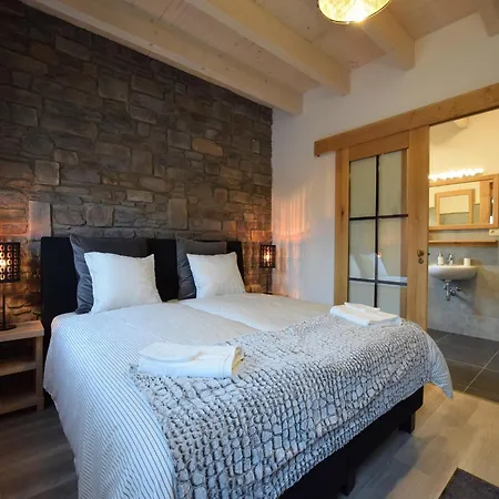 Grandeur With Sauna & Jacuzzi In Willa