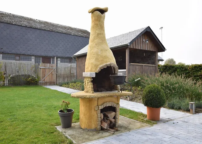 Grandeur With Sauna & Jacuzzi In Villa Durbuy